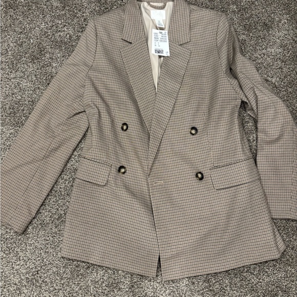 H&M Checkered Blazer in Tan and Black - Picture 1 of 6